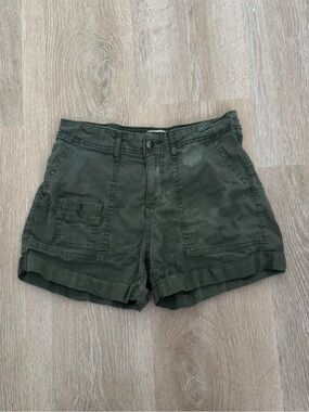 Casual Olive Green Women’s Utility Shorts